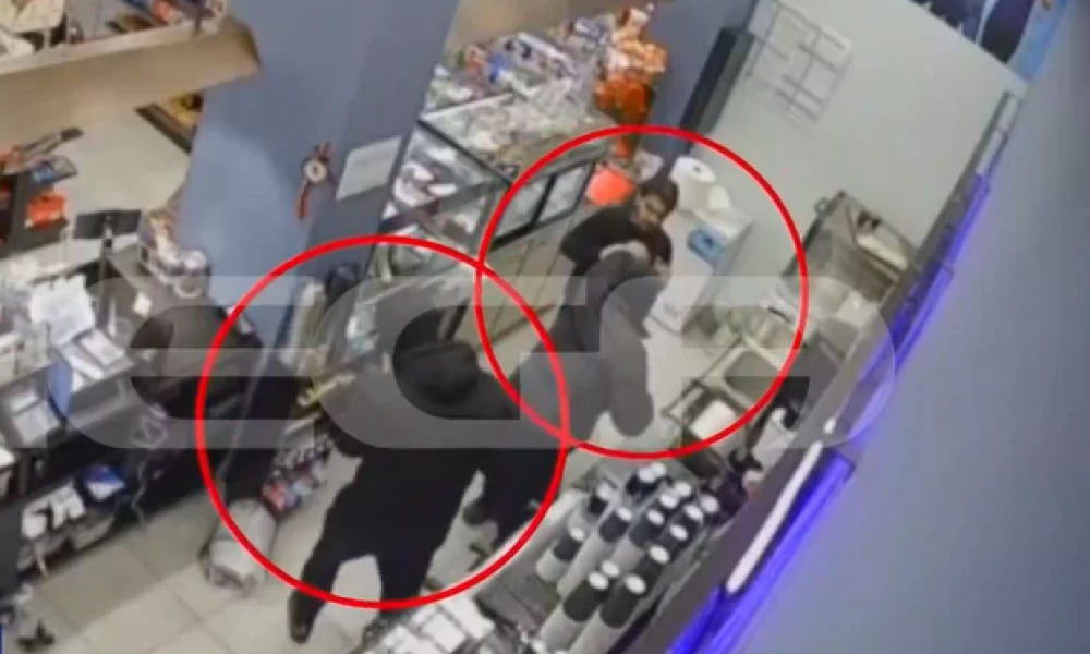 Θεσσαλονίκη: Στιγμές τρόμου για υπαλλήλους μίνι μάρκετ και καφέ